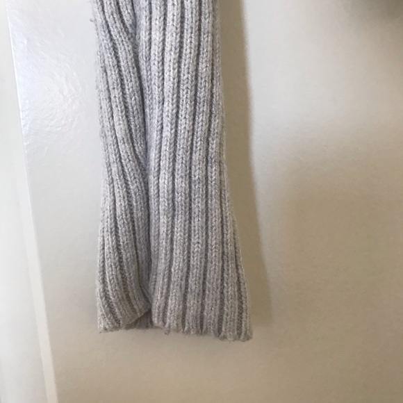 Cozy grey sweater - Picture 5 of 5